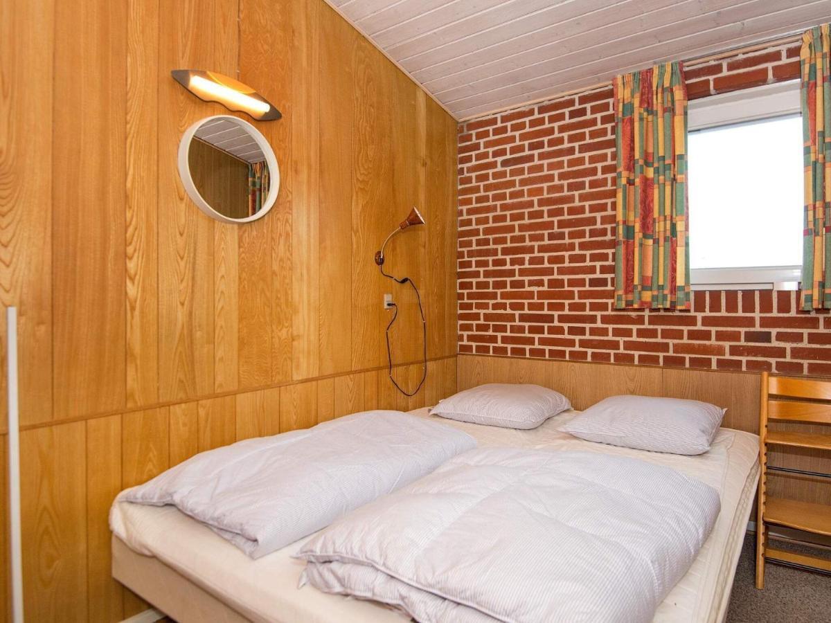 6 Person Holiday Home In Henne Henne Strand Exterior photo